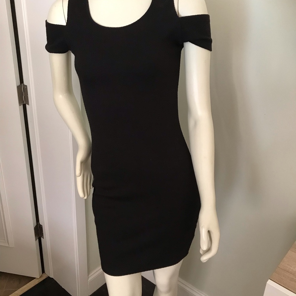 Jessica Simpson Black Bodycon Mini Dress Cold Shoulder